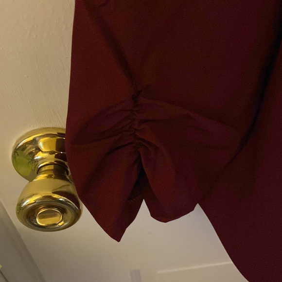 Burgundy ModCloth lightweight 3/4 sleeve blazer - Picture 3 of 4